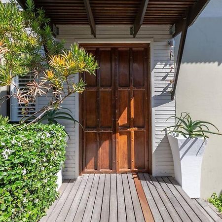 Hollywood On The Hill Villa Cape Town Exterior photo